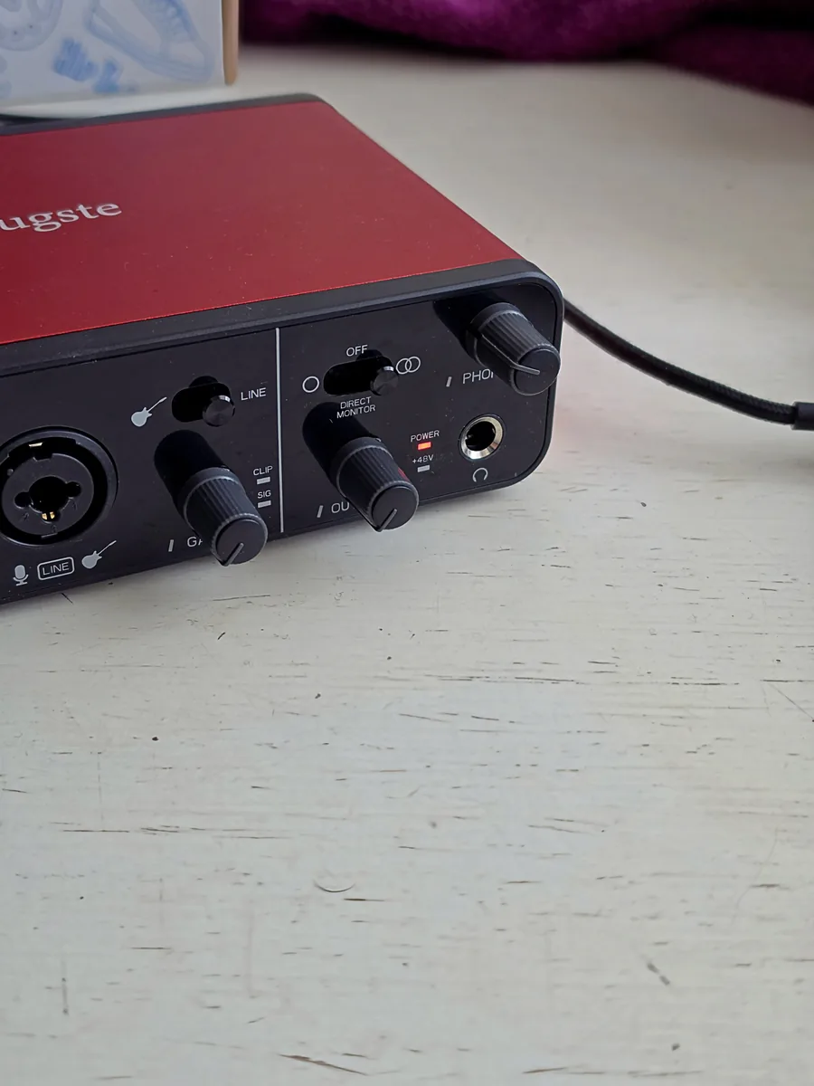 Звуковая карта Focusrite Scarlett 2i2 в аренду в Тюмени